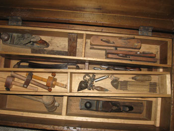 carpenter's tool chest - woodworking blog videos