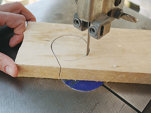With the band saw tilted to 67˚, be sure you are cutting on the side of the line that will make the lid larger, rather than smaller.