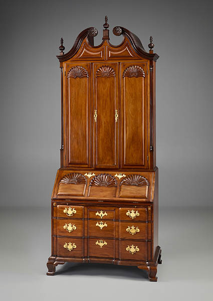 Chippendale desk and bookcase attributed to Daniel Spencer, Providence, Rhode Island, built between 1760 and 1790. RIF3601