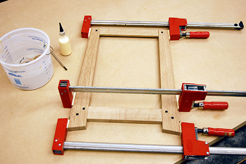 Gluing and clamping calendar frame