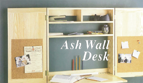 Closable wall desk