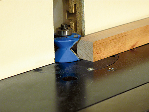 Setting up router cut for matched V-groove banding