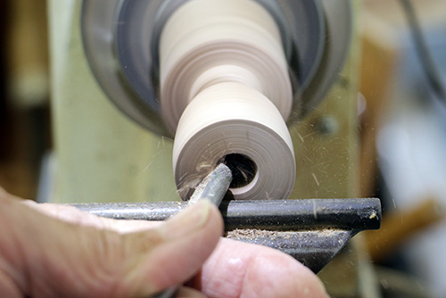 Starting hollow cut for interior of beehive ornament