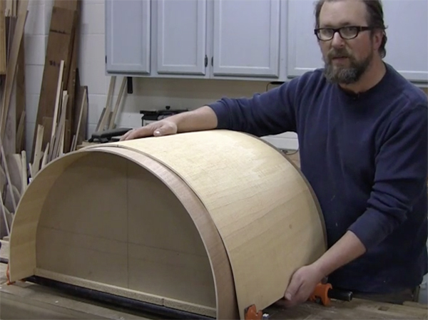 Curving Bendable Plywood Around a Form - Woodworking 