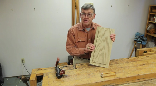 VIDEO: Carving Linenfold Panels