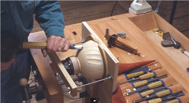 Carving Texture & Patterns into Turned Bowls