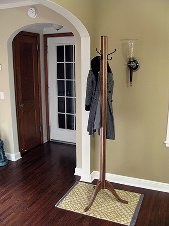 Finished coatrack in entryway