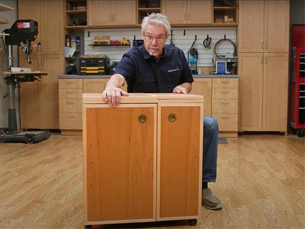 Video: Sewing Cabinet with Lift