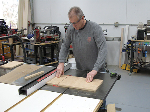 Cutting drawer faces for installation on entry bench