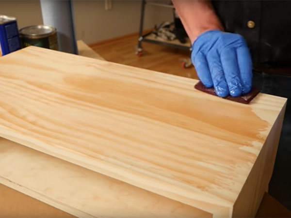 VIDEO: Natural Finish for Softwoods