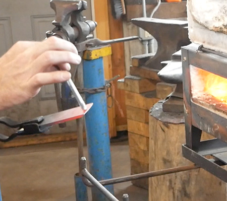 Checking forged blade progress with magnet