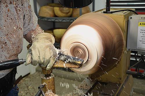 Flattening the bottom of a turning to add a spigot/tenon for a four-jaw chuck