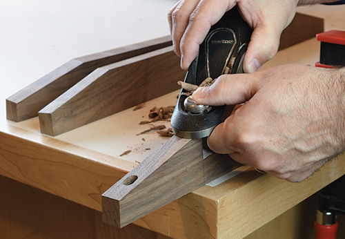 Planing angles into ginko table rails