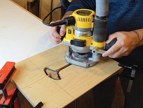 Routing table panel design through template