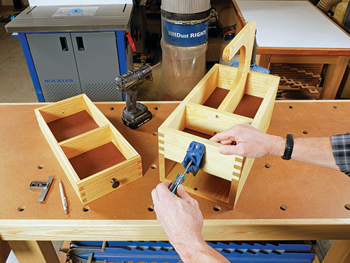 Attaching accessories to glue caddy