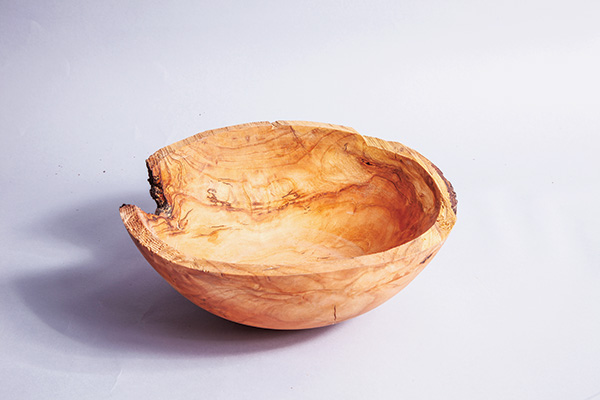 Bowl turned from a burl