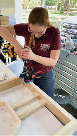 Using Beadlock jig to cut mortises in table leg joint