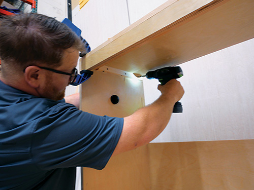 Attaching mounting cleats to Murphy bed headboard