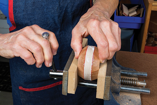 Setting glue bond using a small vise