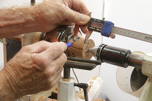 Measuring blank for hollow ornament turning