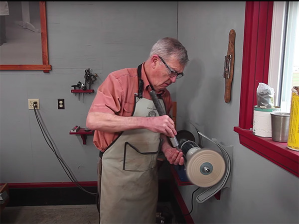 VIDEO: Honing Woodturning Gouges