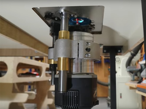 VIDEO: How to Install a Router Lift