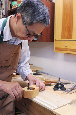Cleaning up rabbet with a router plane
