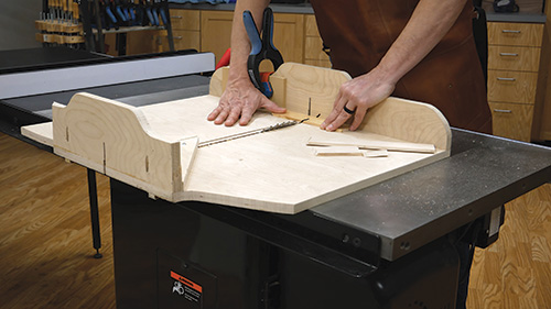 Using a crosscut sled to cut box parts