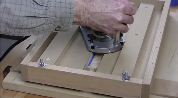 Router Jig for Cutting Dadoes in Small Parts