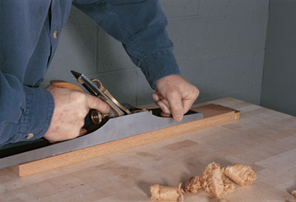 How to Use a Hand Plane: Grip, Stance and Motion