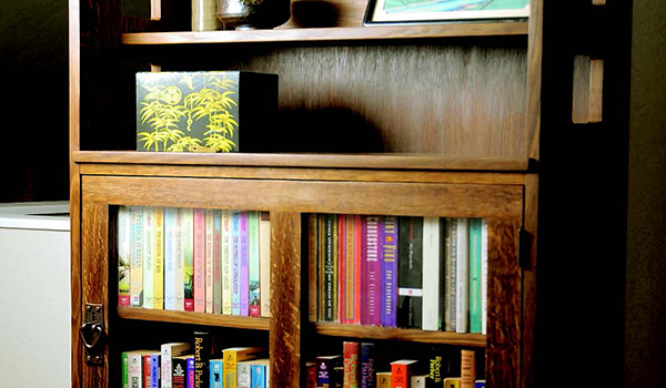 European-style Arts and Crafts Bookcase