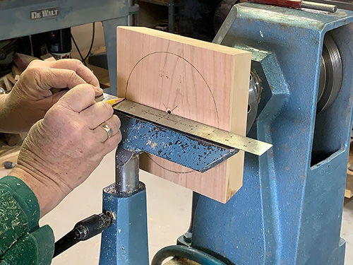 Marking out interior of manhole cover box