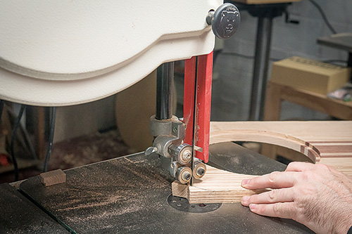 Using a bandsaw to cut the rounded corners of a cutting board