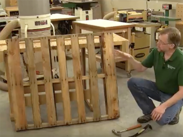 VIDEO: A Better Tool for Salvaging Pallet Wood