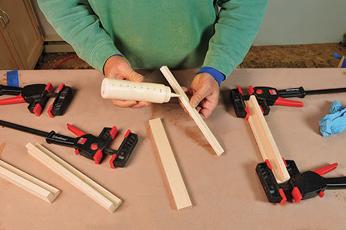 Assembling picnic basket framework