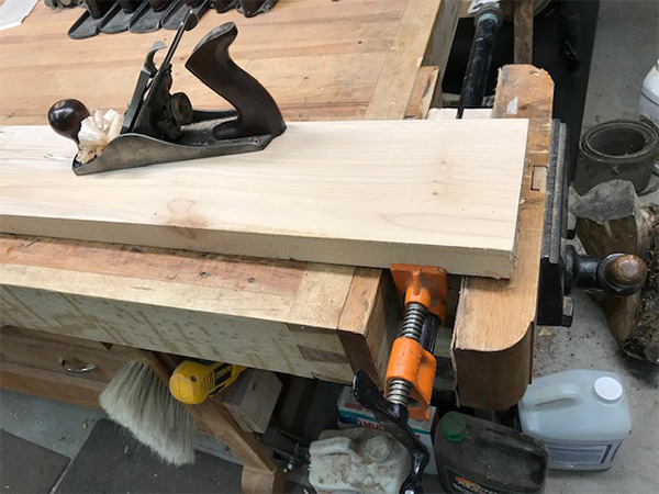 Pipe Clamp Holder for Bench Vise