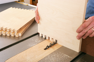 Building Box Joint Jig for a Handheld Router 