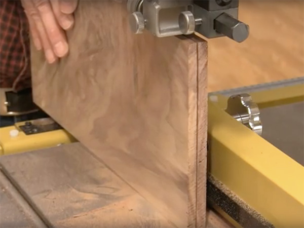 Re-Sawing Oak On A Band Saw