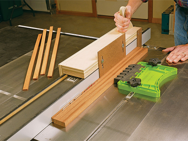 How to Rip Thin Strips with a Table Saw Jig - Woodworking ...