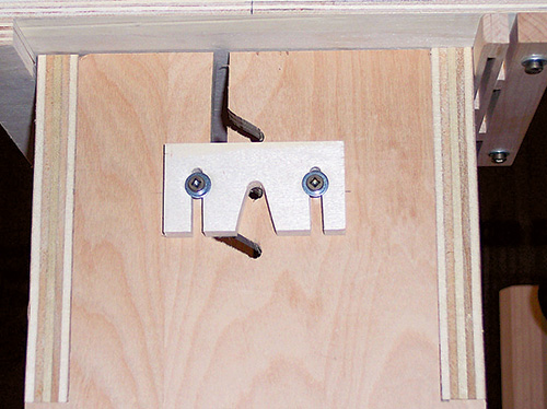 Cleat attached to rolling pin jig to fix sleeve in place