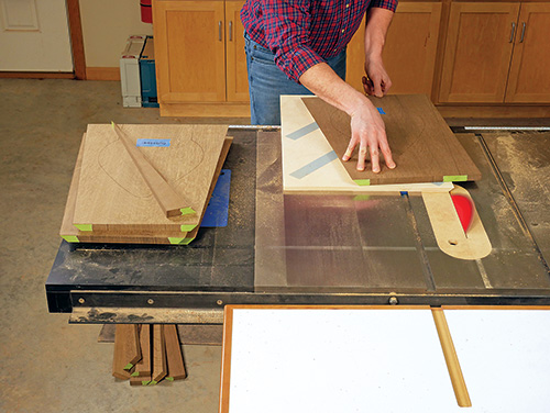 Cutting angles for Roycroft taboret panels with table saw jig