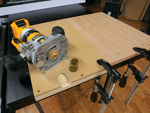 Hinge placement routing jig