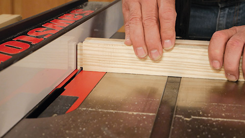 Cutting tenons on game table cross braces at the table saw