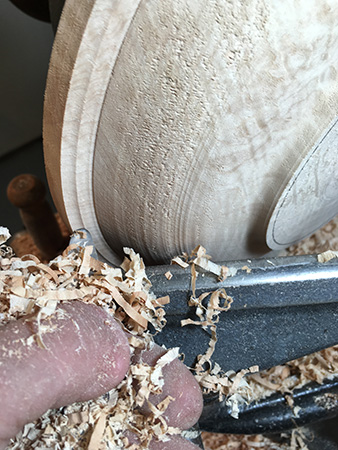 Shaping bottom of bowl blank rim