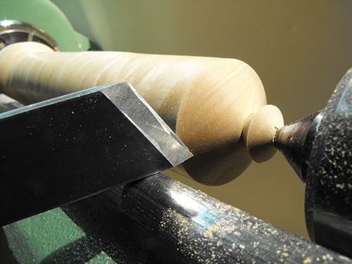 Cutting a V-groove with skew chisel cutting clockwise