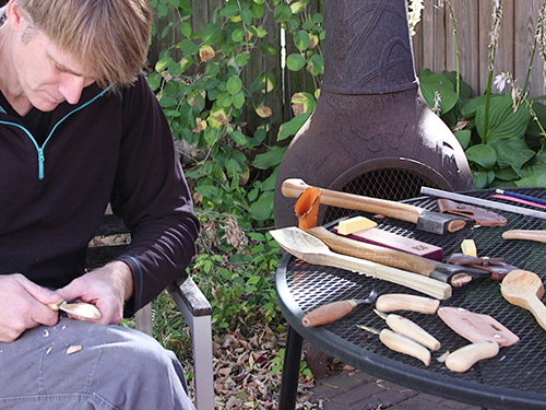 VIDEO: Carving Knives and How to Use Them