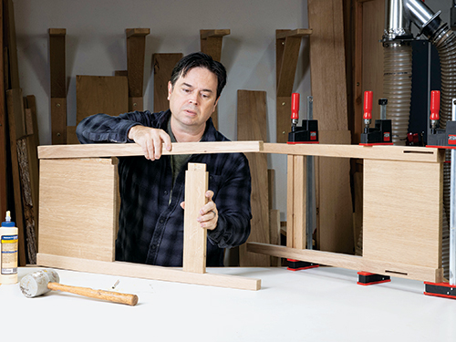 Assembling serving table side sections