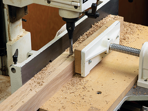 Cutting leg mortises with mortising machine