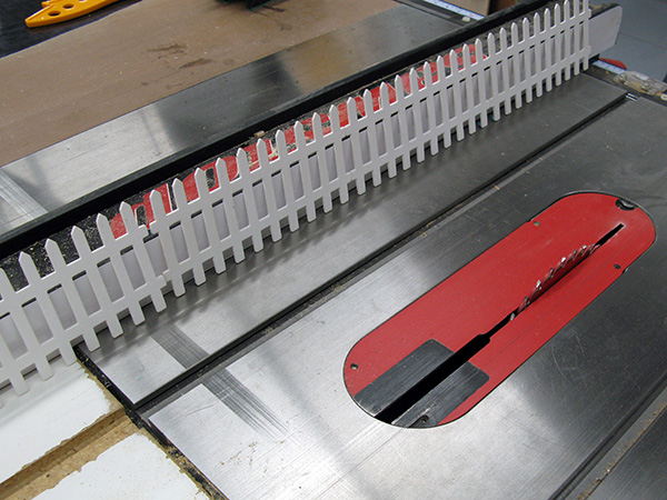 Roggler Table Saw Picket Fence