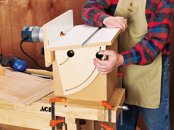 Bench-mounted Router Table Woodworking Plan